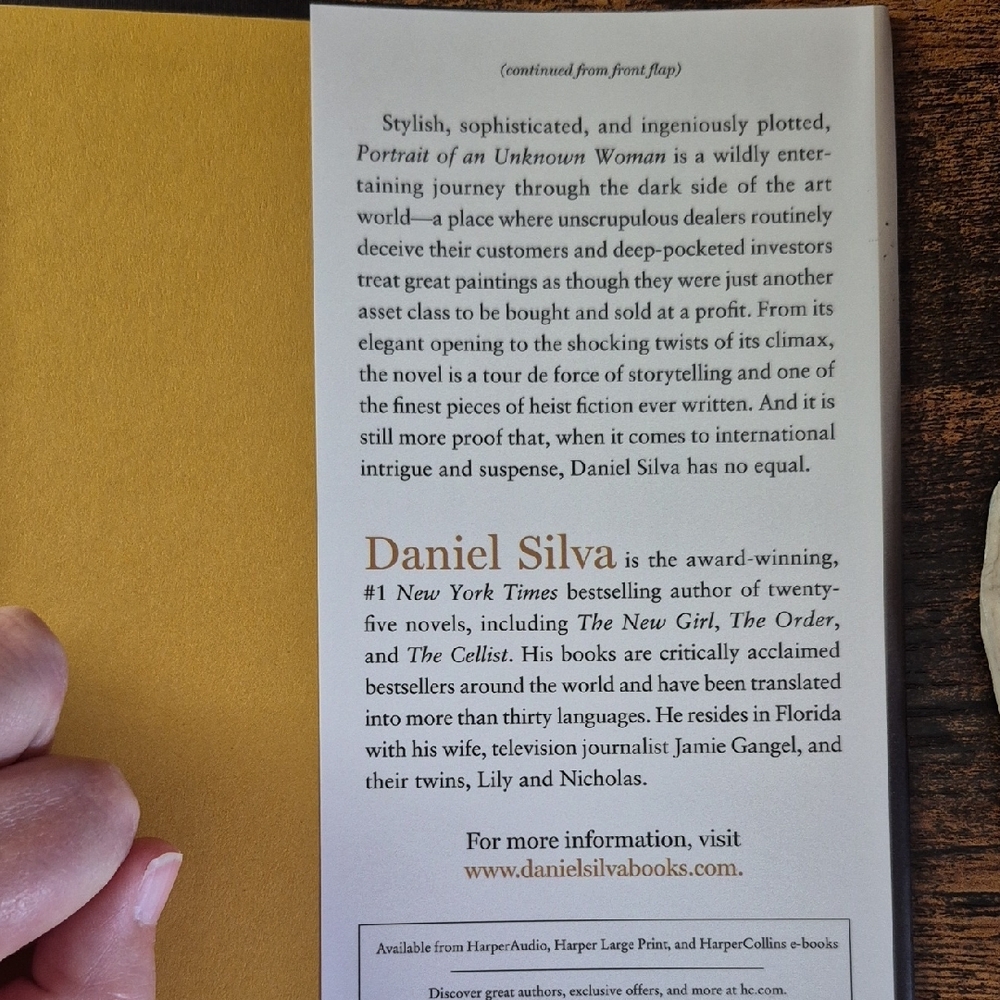 Daniel Silva First Edition Signed Copy! - Picture 7 of 9